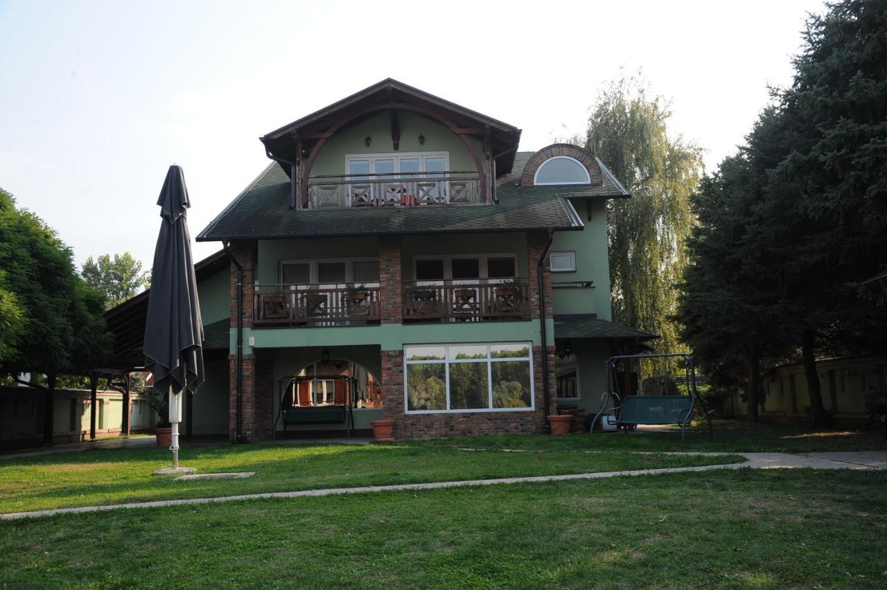 Vila Odmor Na Dunavu Beocin Exteriér fotografie