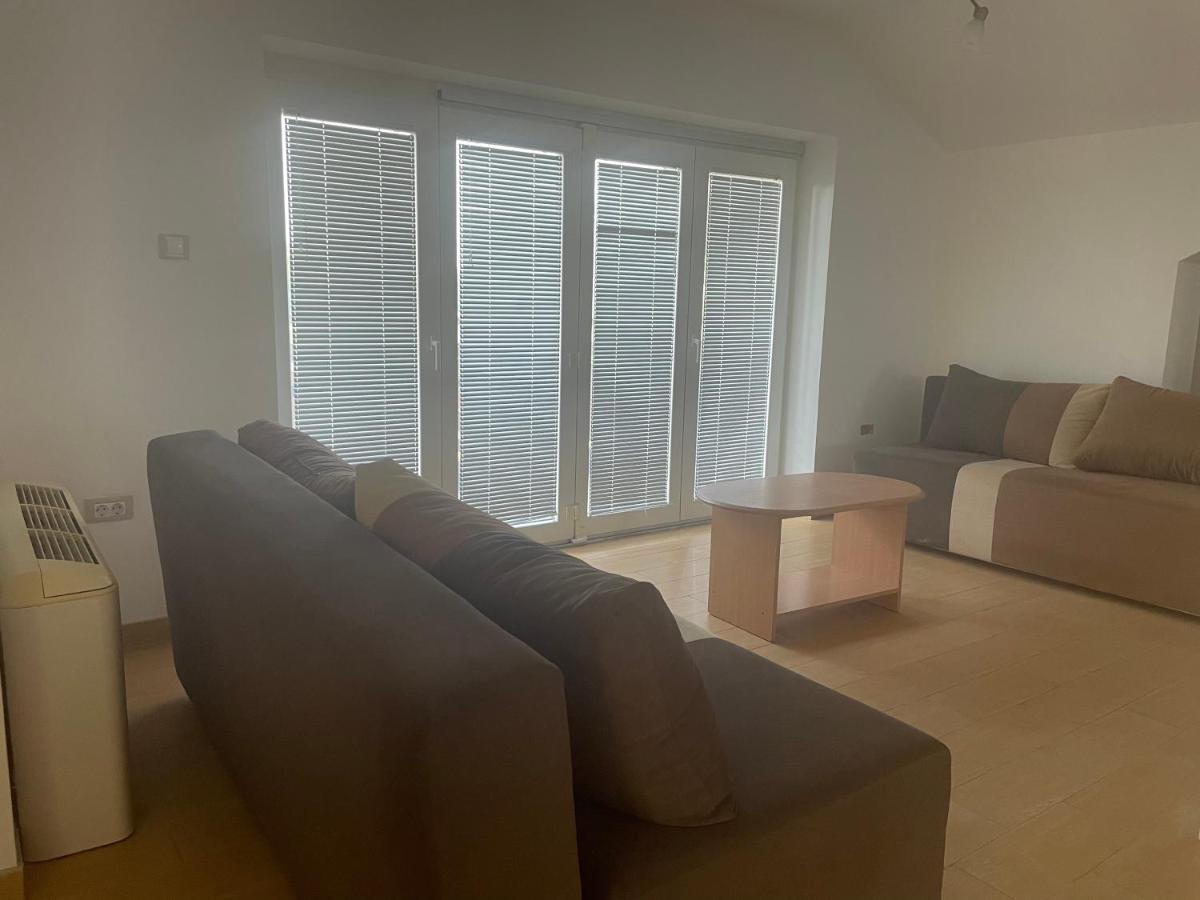 Vila Odmor Na Dunavu Beocin Exteriér fotografie