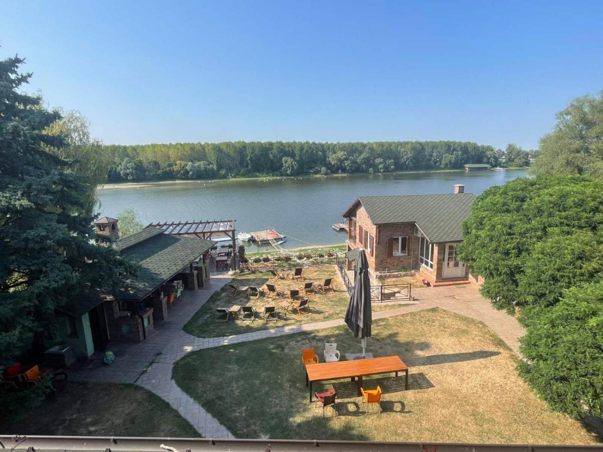 Vila Odmor Na Dunavu Beocin Exteriér fotografie