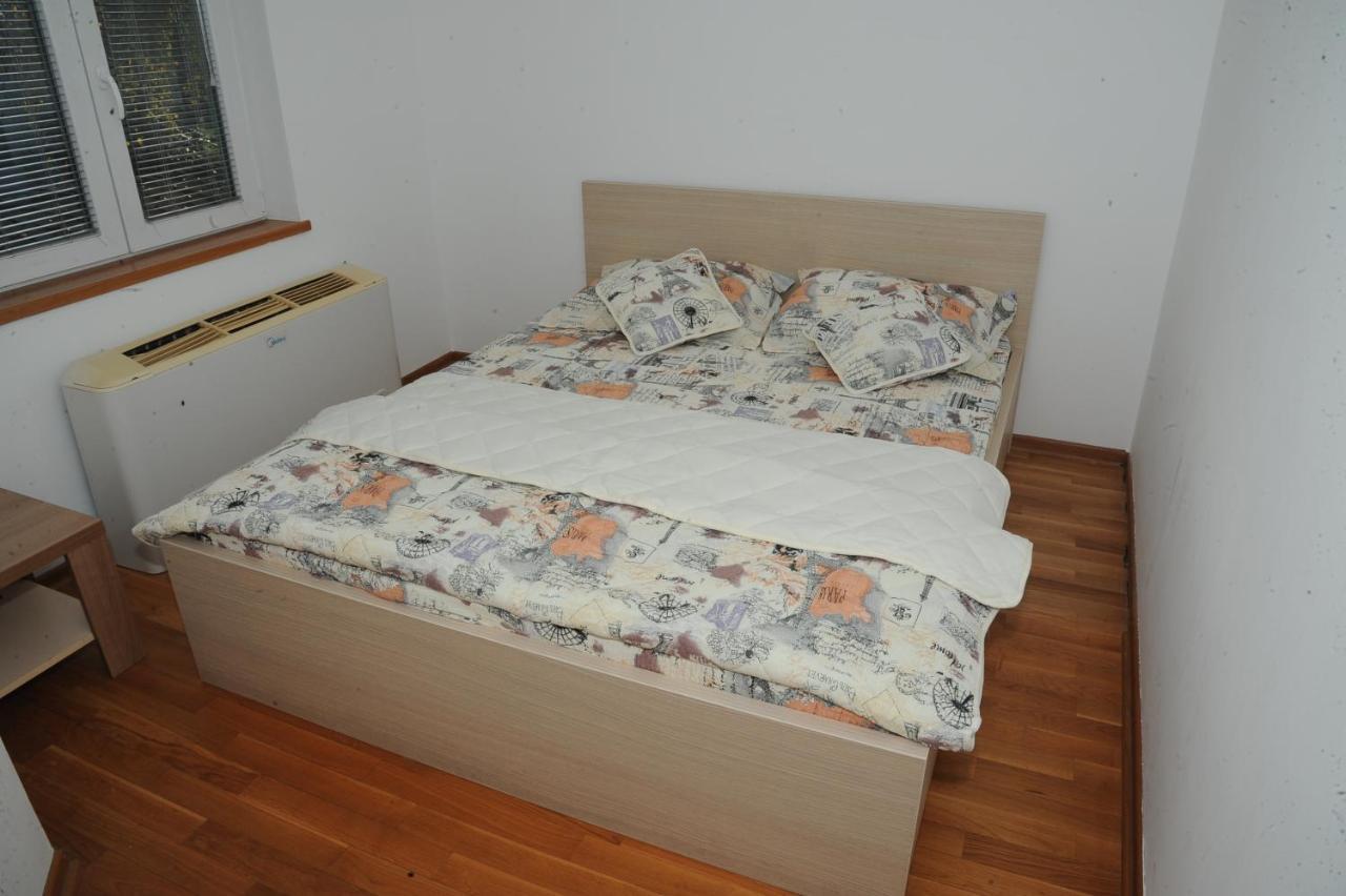 Vila Odmor Na Dunavu Beocin Exteriér fotografie